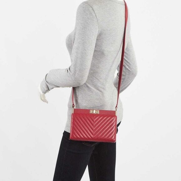 Chanel Red Chevron Quilted Lambskin Leather Clutch Bag - Picture 3 of 9